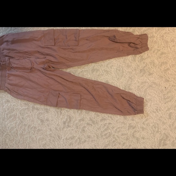 Tan joggers - Picture 3 of 3
